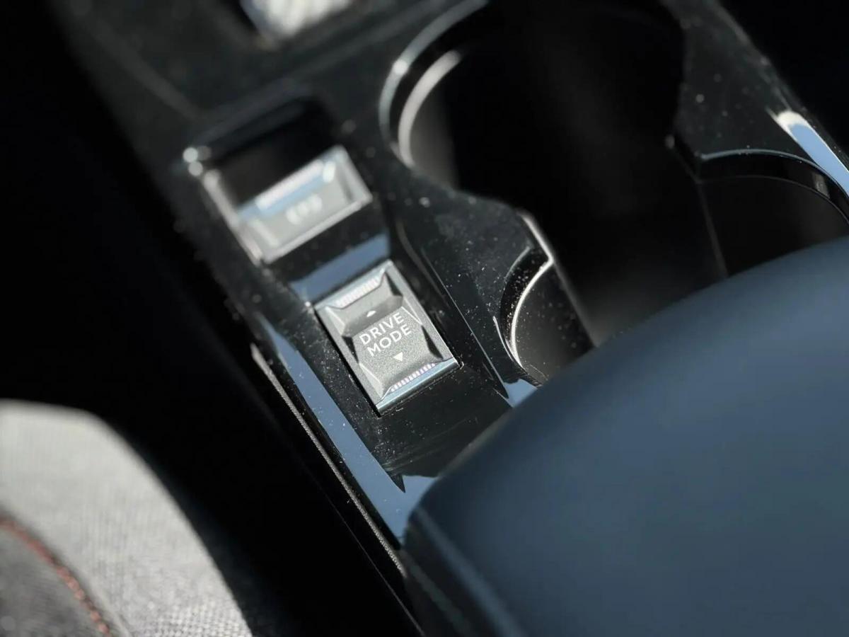 peugeot-e-208-2022-eletrico-0cc