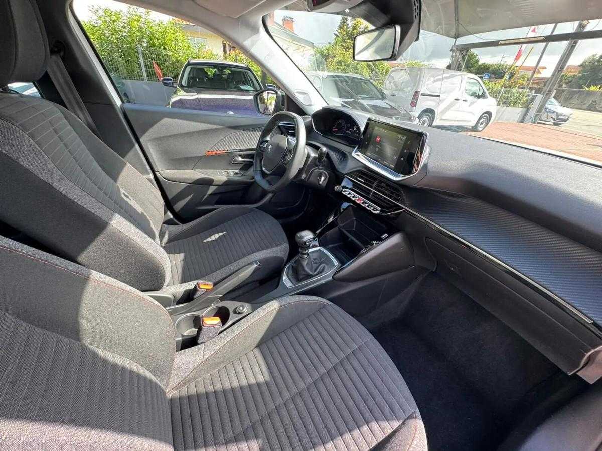 peugeot-2008-2022-diesel-1499cc