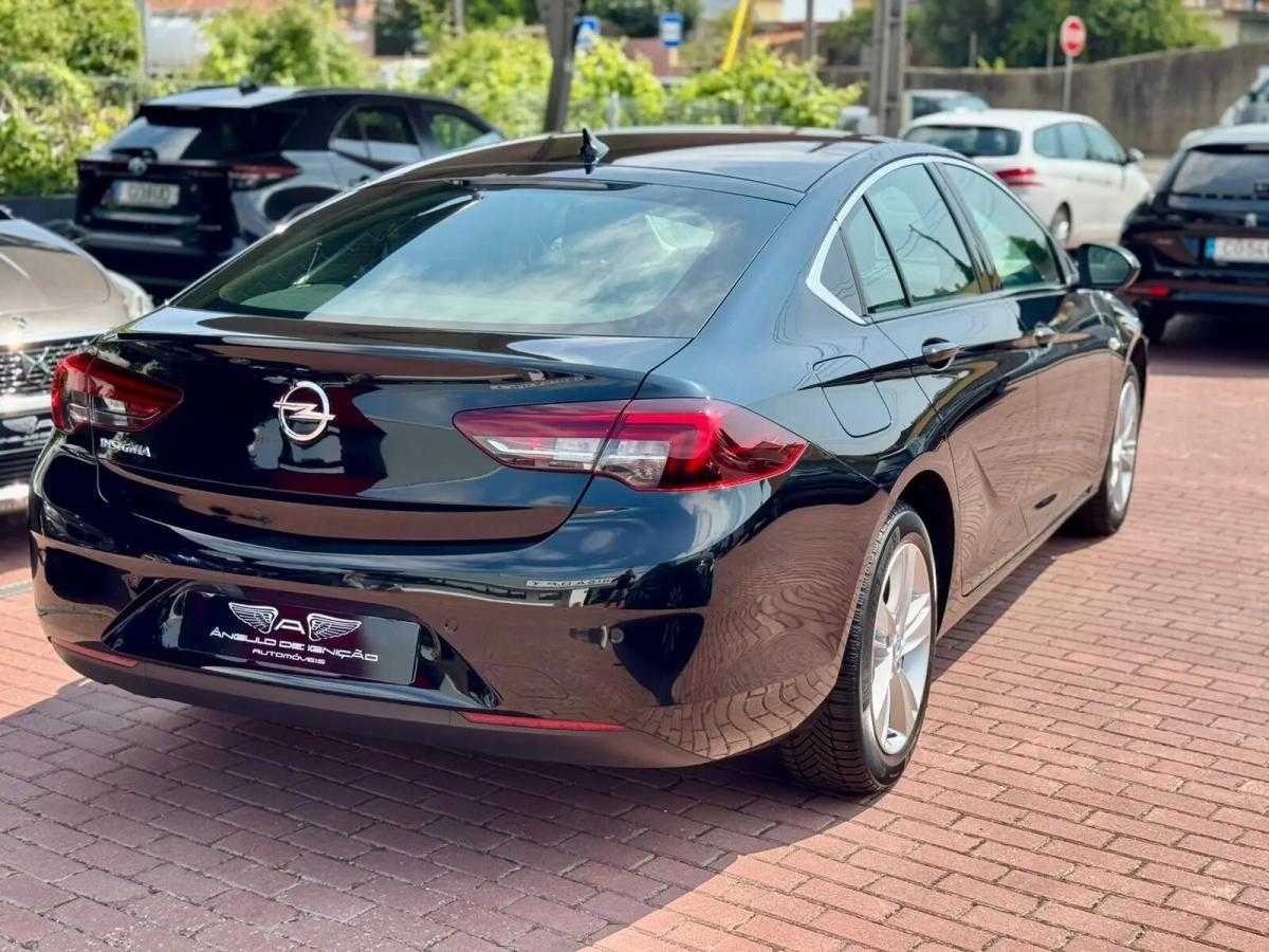 opel-insignia-grand-sport-2022-diesel-1496cc