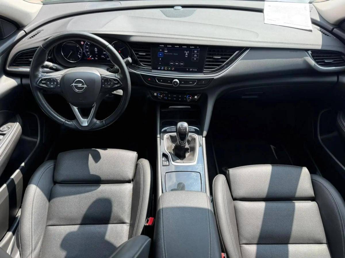 opel-insignia-grand-sport-2022-diesel-1496cc