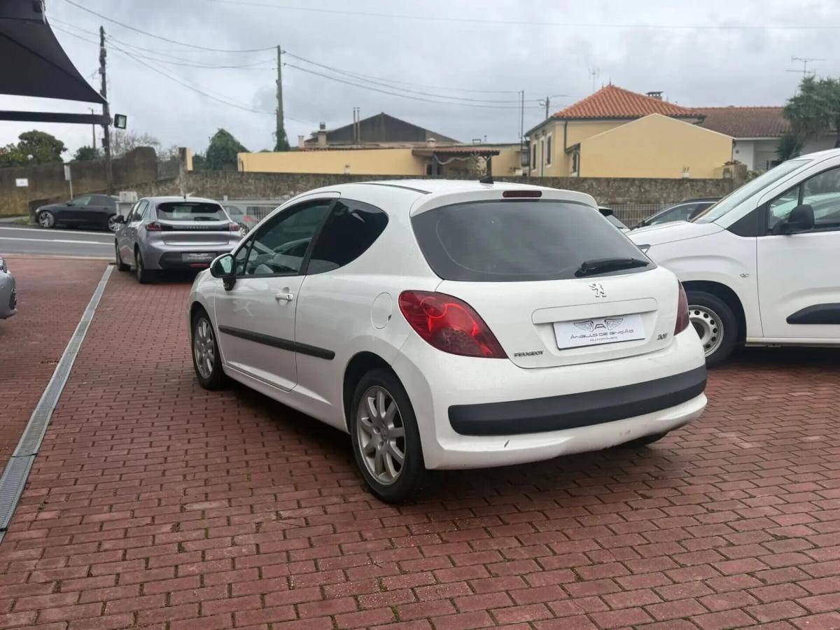 peugeot-207-2009-diesel-1398cc