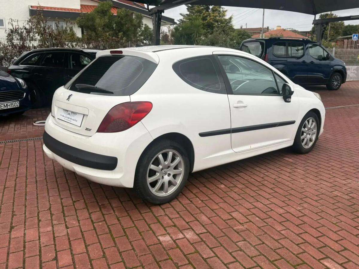 peugeot-207-2009-diesel-1398cc