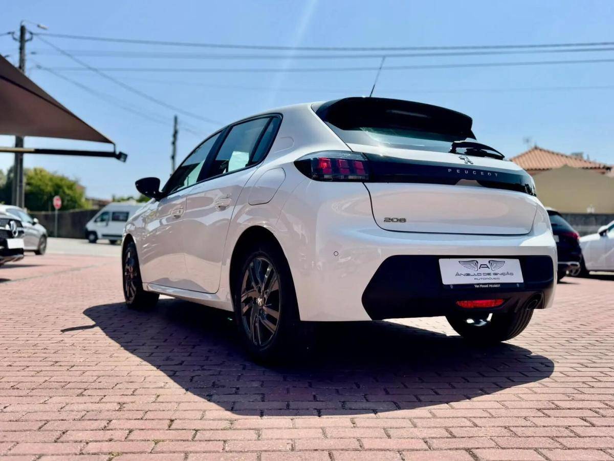peugeot-208-2022-gasolina-1199cc