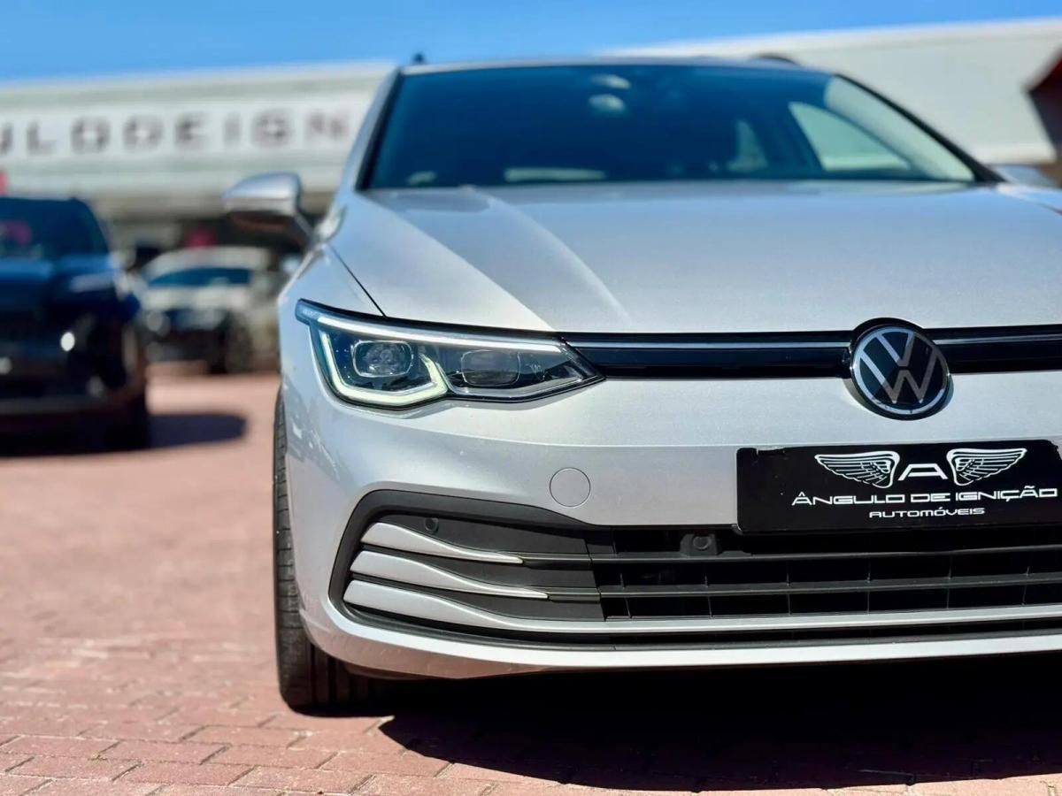 volkswagen-golf-variant-2022-diesel-1968cc