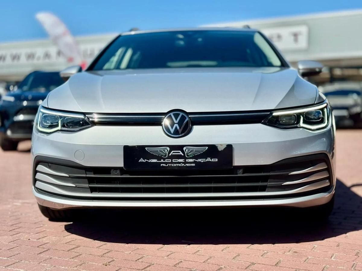volkswagen-golf-variant-2022-diesel-1968cc