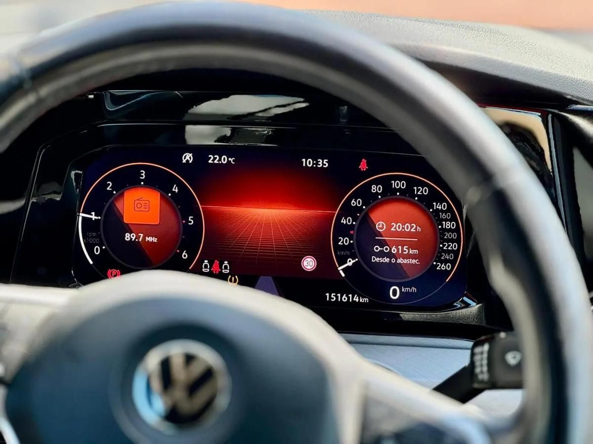 volkswagen-golf-variant-2022-diesel-1968cc