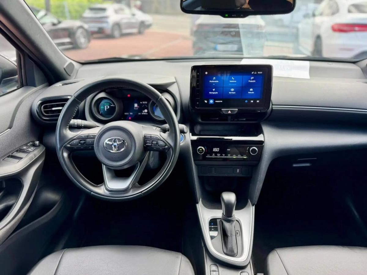 toyota-yaris-cross-2024-hibrido-a-gasolina-1490cc