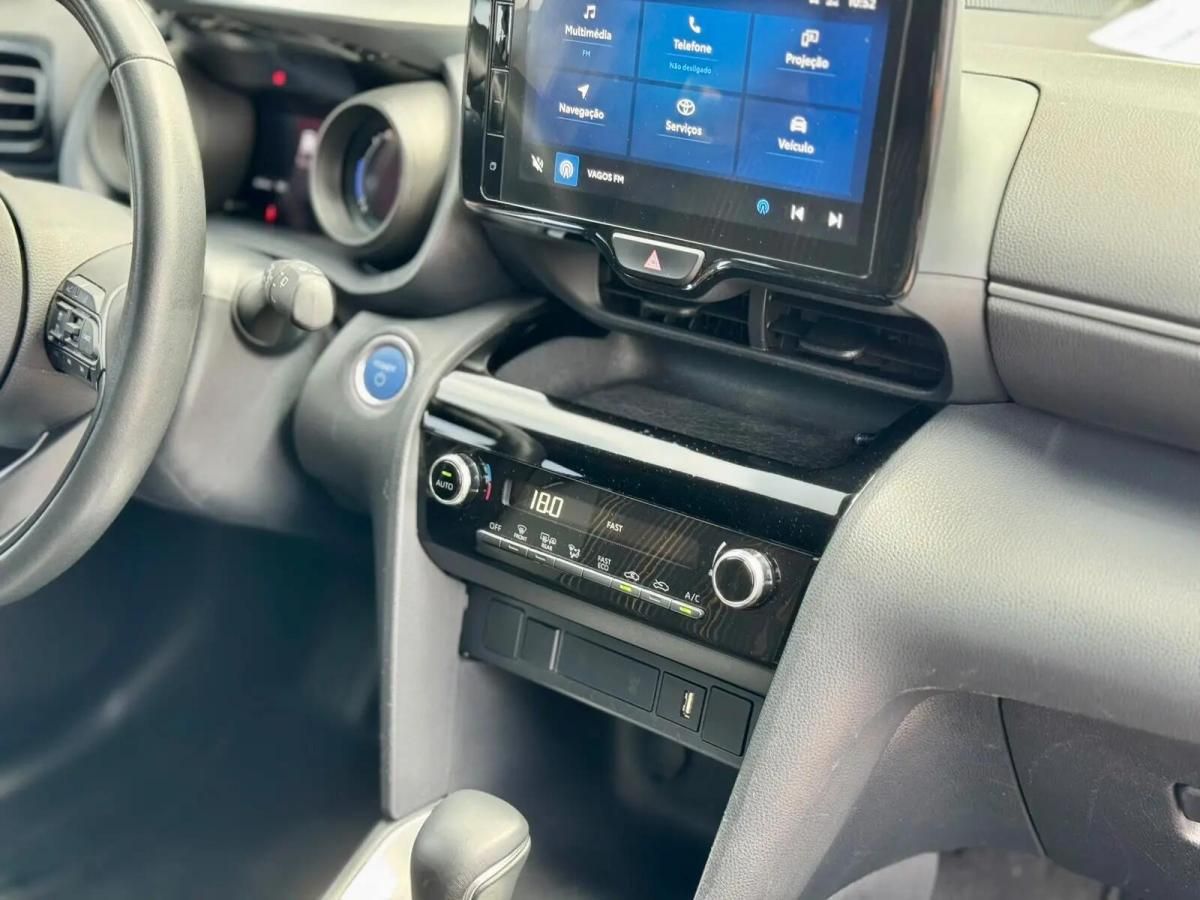toyota-yaris-cross-2024-hibrido-a-gasolina-1490cc