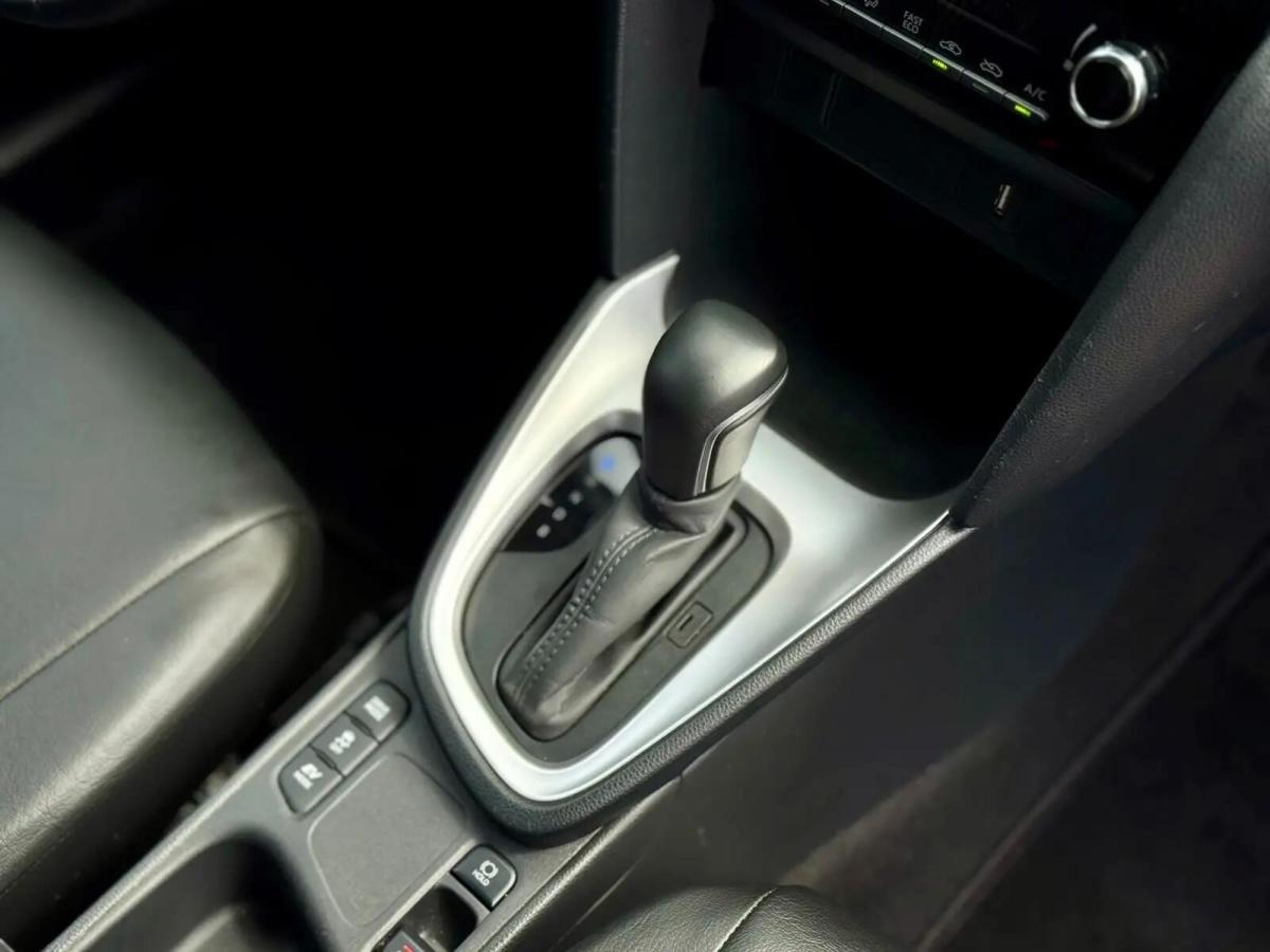 toyota-yaris-cross-2024-hibrido-a-gasolina-1490cc