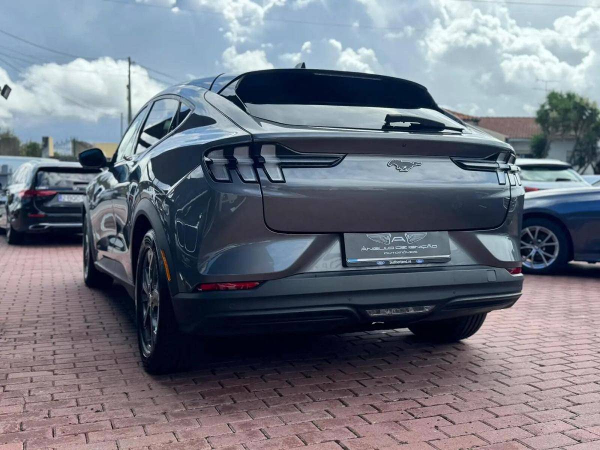 ford-mustang-mach-e-2021-eletrico-0cc