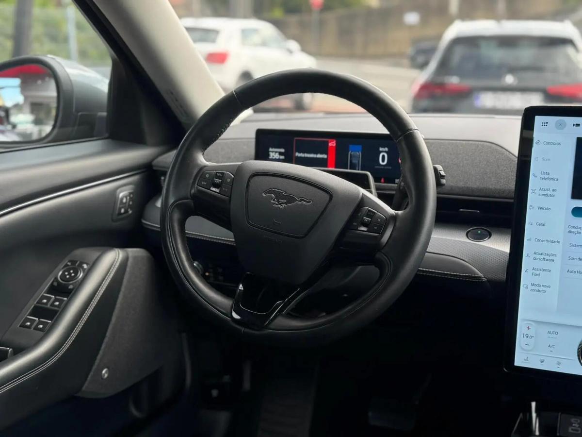 ford-mustang-mach-e-2021-eletrico-0cc