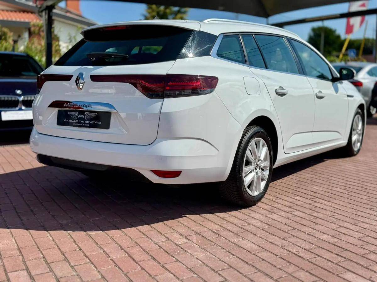 renault-megane-2022-diesel-1461cc
