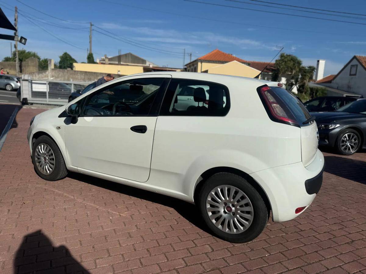 fiat-punto-2011-diesel-1248cc