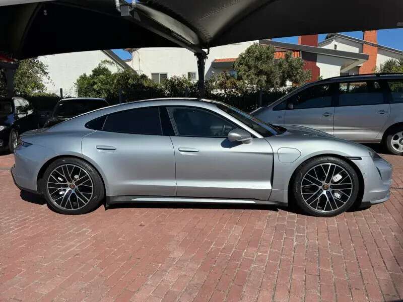 porsche-taycan-2020-eletrico-0cc
