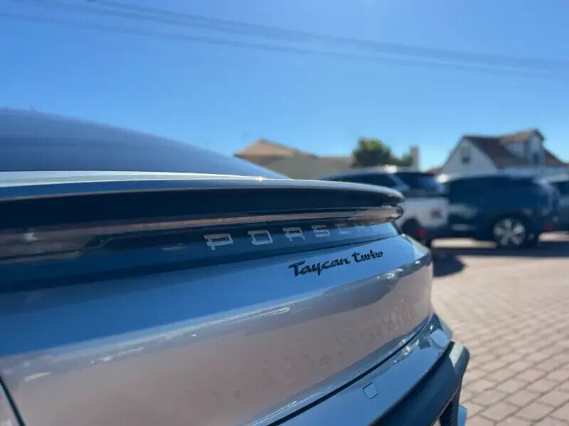 porsche-taycan-2020-eletrico-0cc