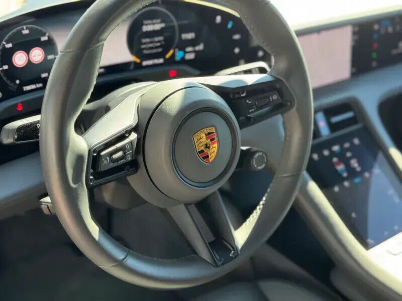 porsche-taycan-2020-eletrico-0cc