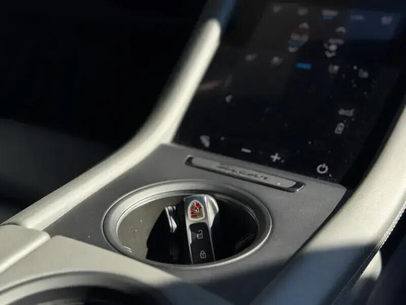 porsche-taycan-2020-eletrico-0cc