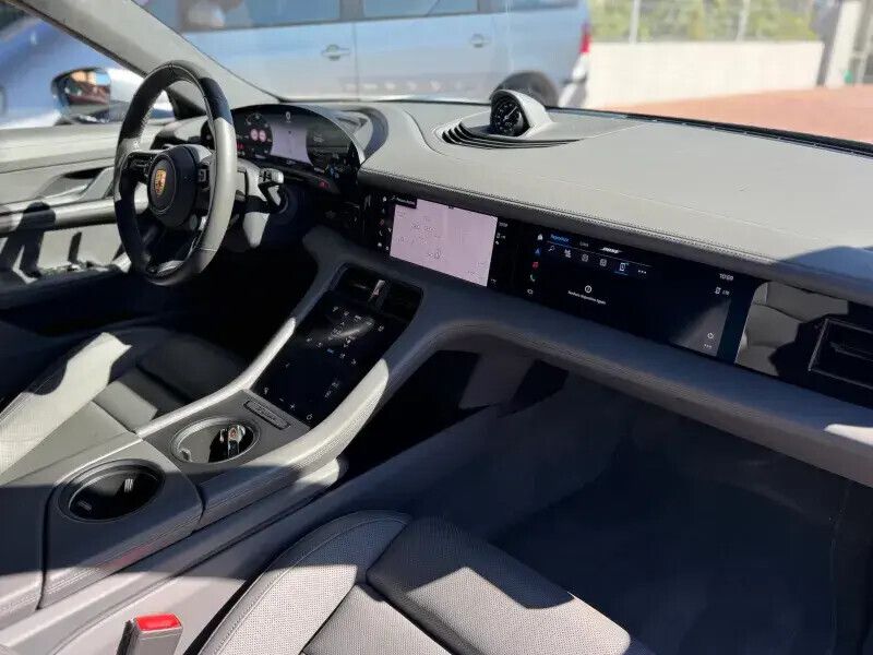 porsche-taycan-2020-eletrico-0cc