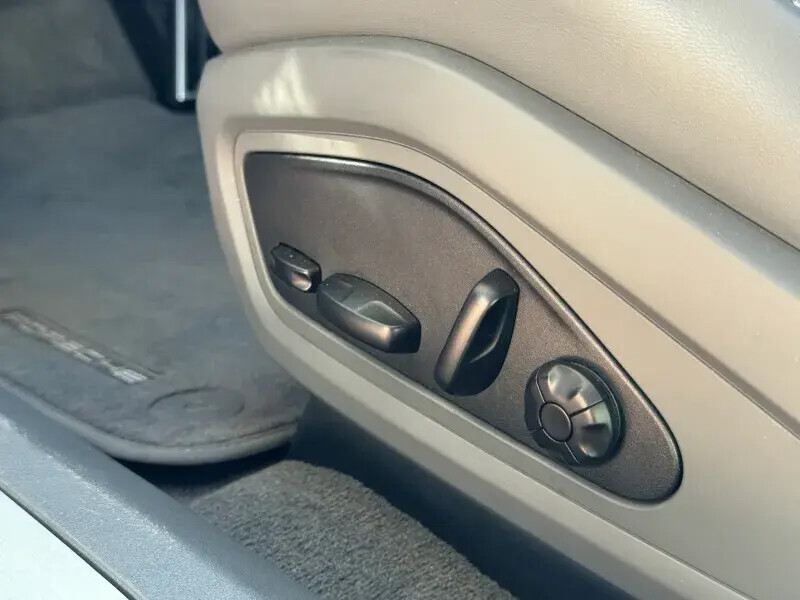 porsche-taycan-2020-eletrico-0cc
