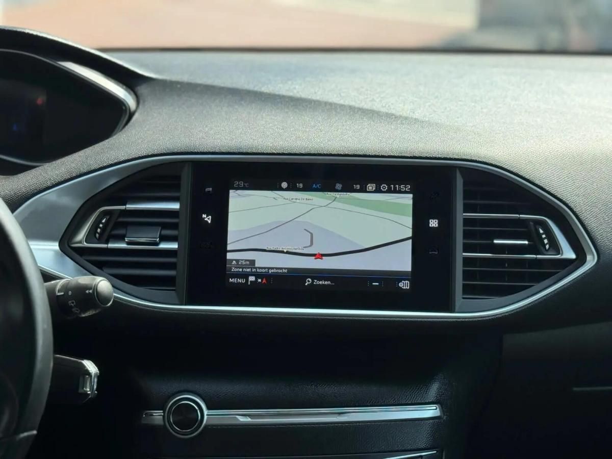 peugeot-308-sw-2021-gasolina-1199cc