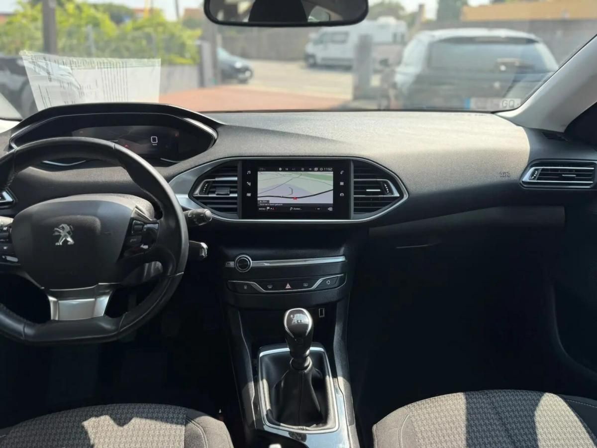 peugeot-308-sw-2021-gasolina-1199cc