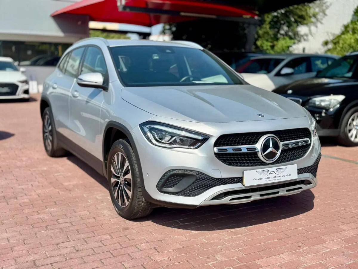 mercedes-benz-gla-200-4matic-2022-diesel-1950cc