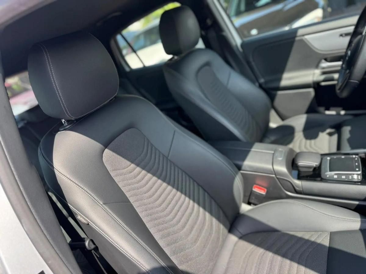mercedes-benz-gla-200-4matic-2022-diesel-1950cc