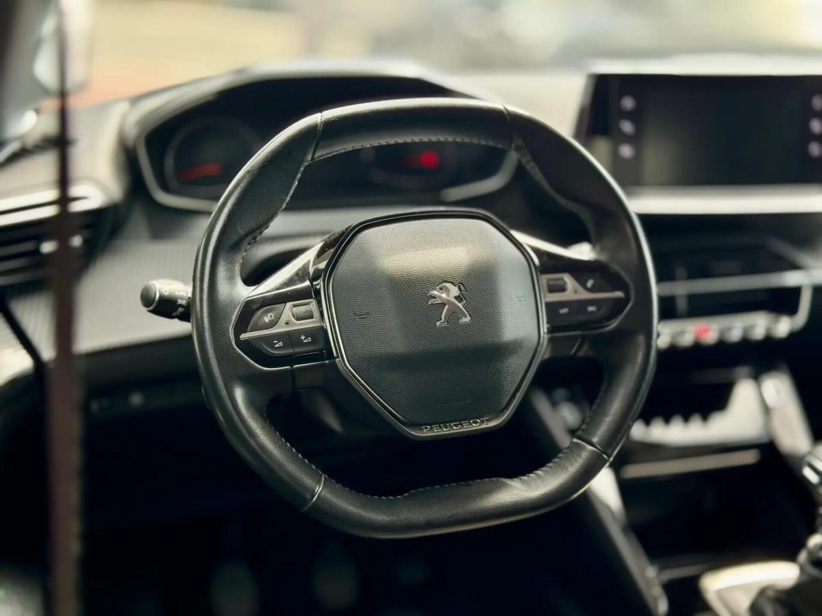 peugeot-208-2022-diesel-1499cc