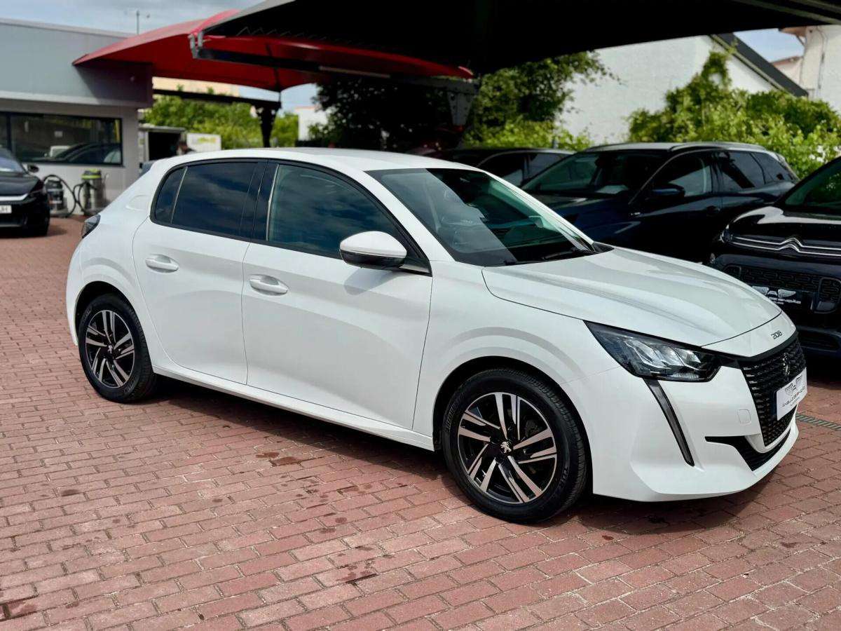 peugeot-208-2022-diesel-1499cc