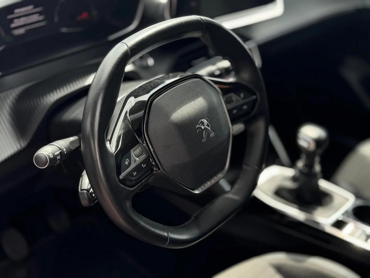 peugeot-208-2022-diesel-1499cc