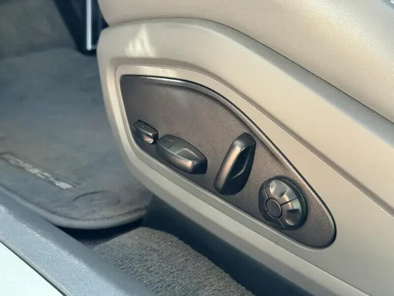 porsche-taycan-2020-eletrico-0cc