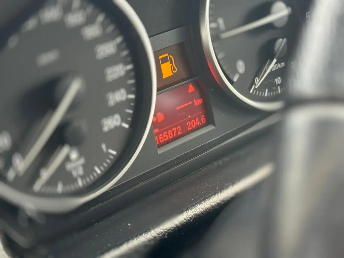 bmw-x1-sdrive18d-2013-diesel-1995cc