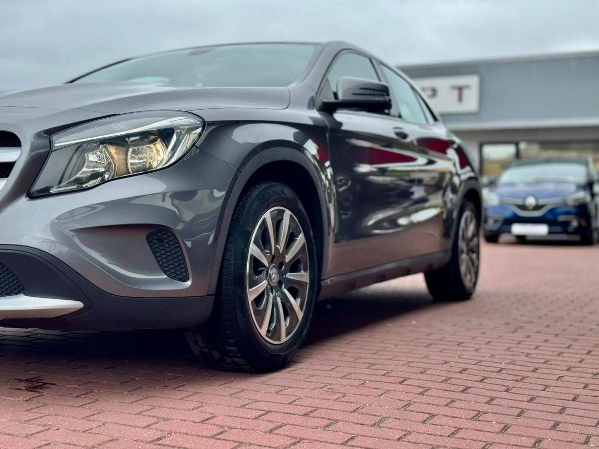 mercedes-benz-gla-180-d-2015-diesel-1461cc