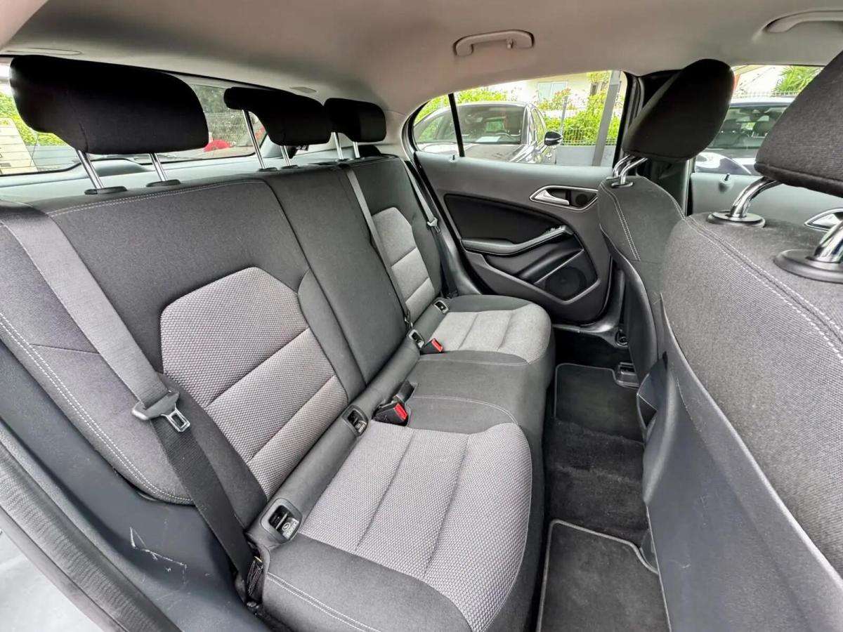 mercedes-benz-gla-180-d-2015-diesel-1461cc