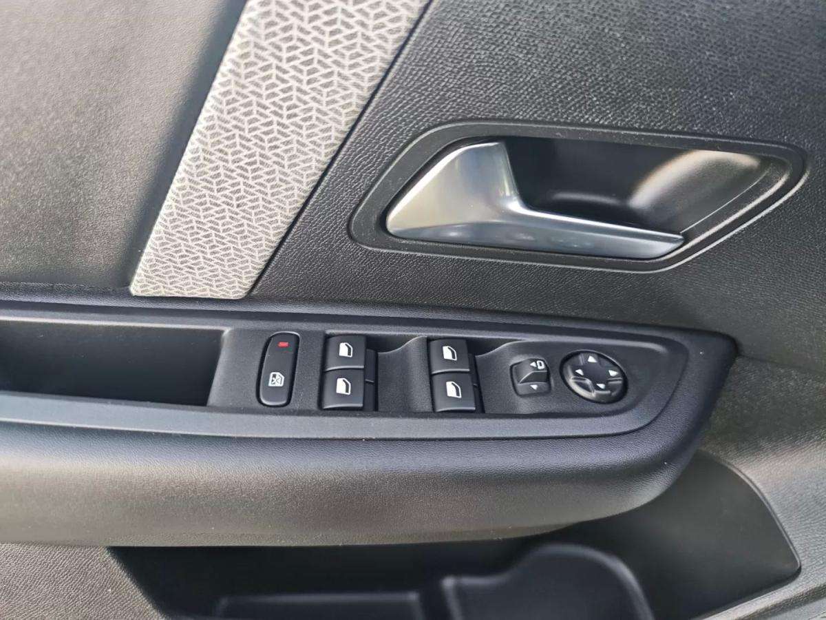 citroen-c4-2022-gasolina-1199cc