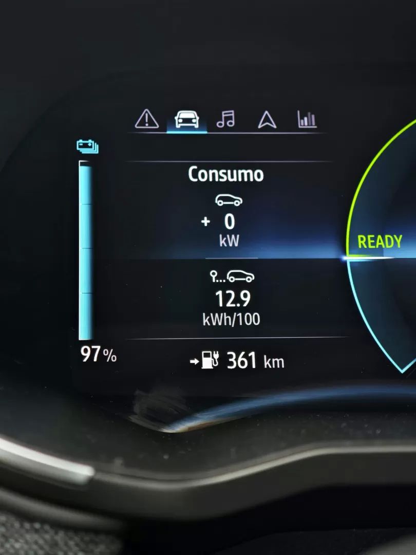 renault-zoe-2020-eletrico-200cc
