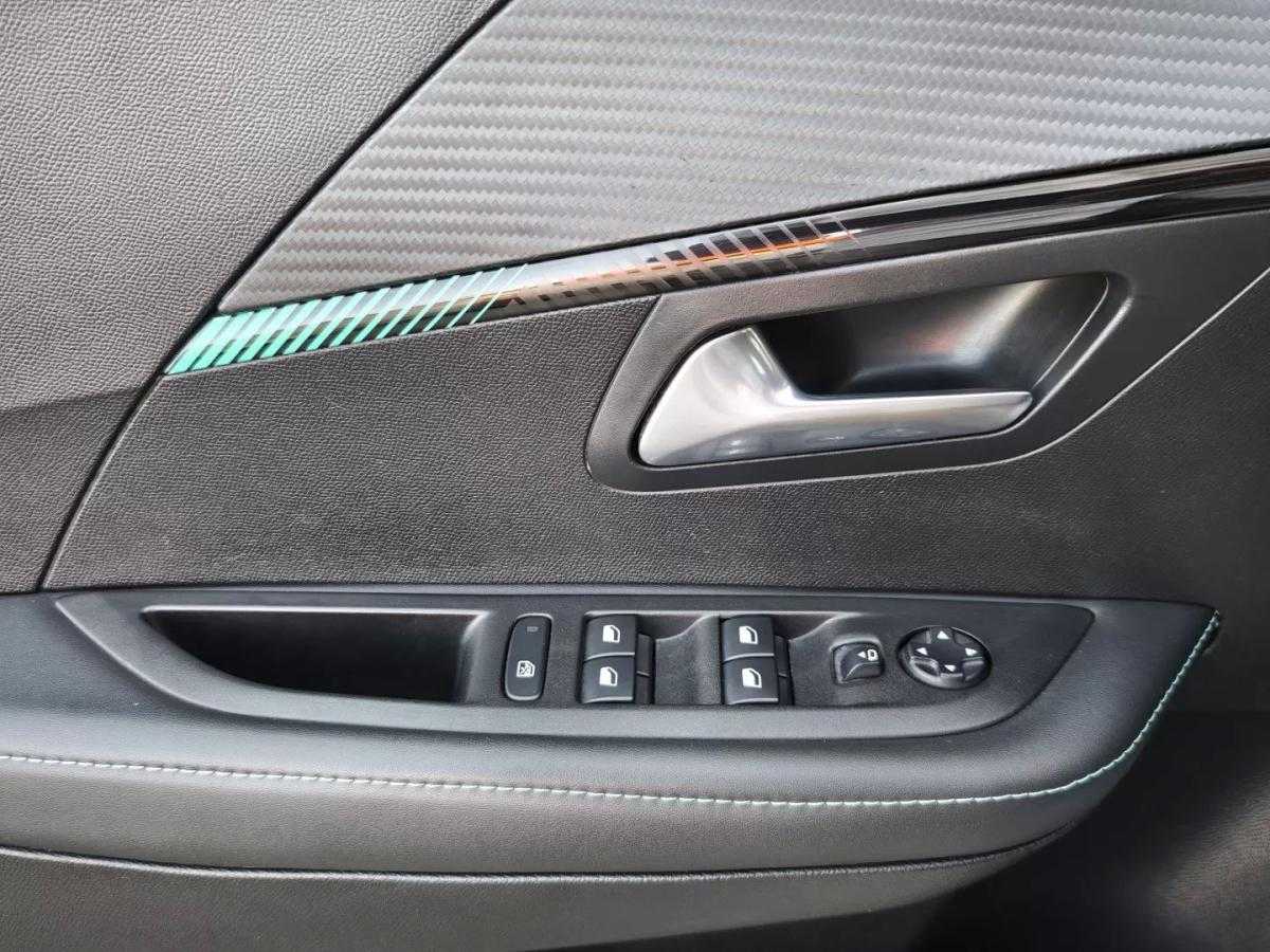 peugeot-208-2020-gasolina-1199cc