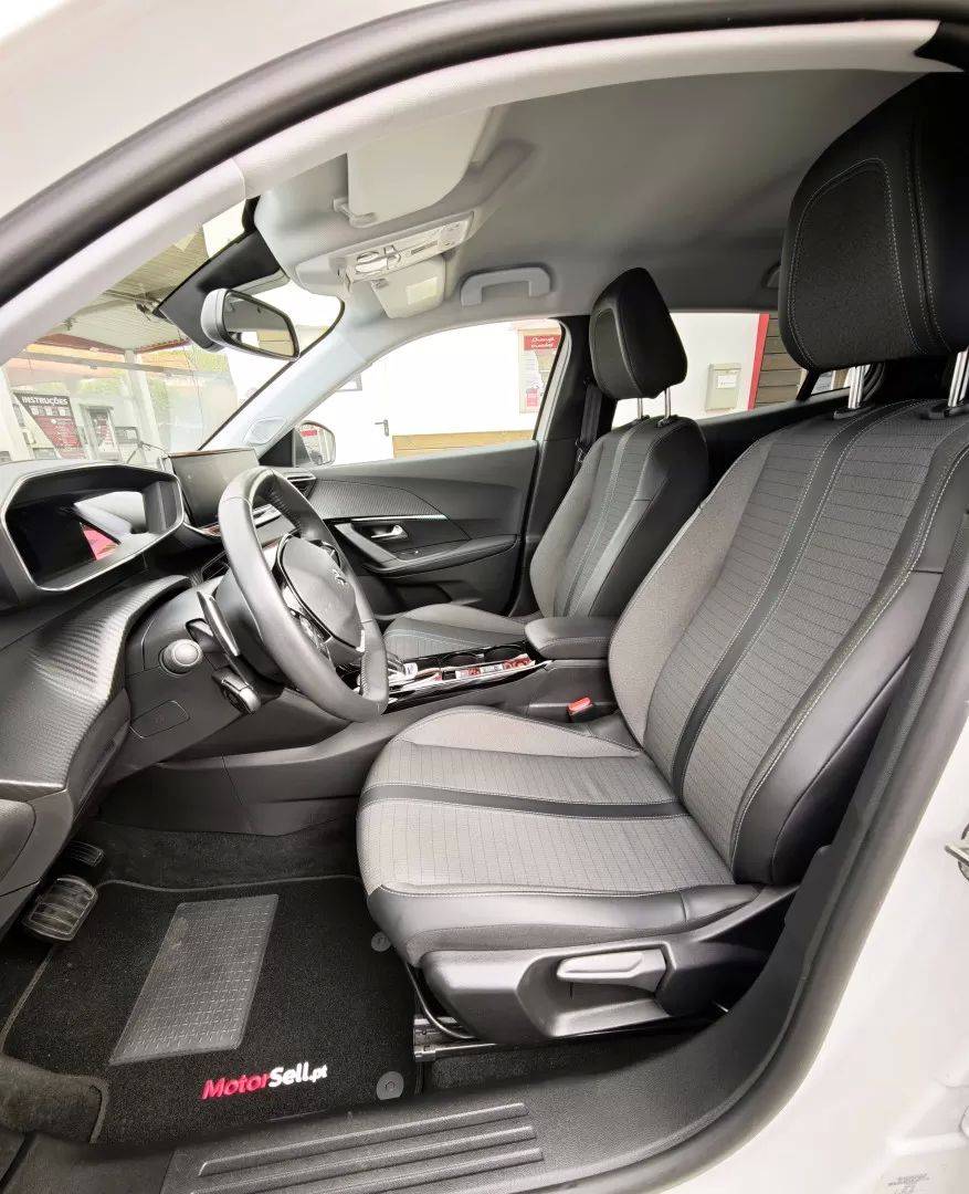 peugeot-2008-2022-gasolina-1199cc
