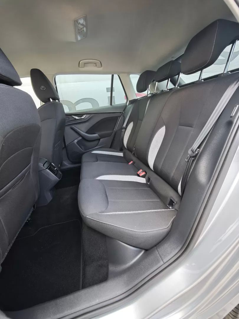 skoda-kamiq-2024-gasolina-999cc