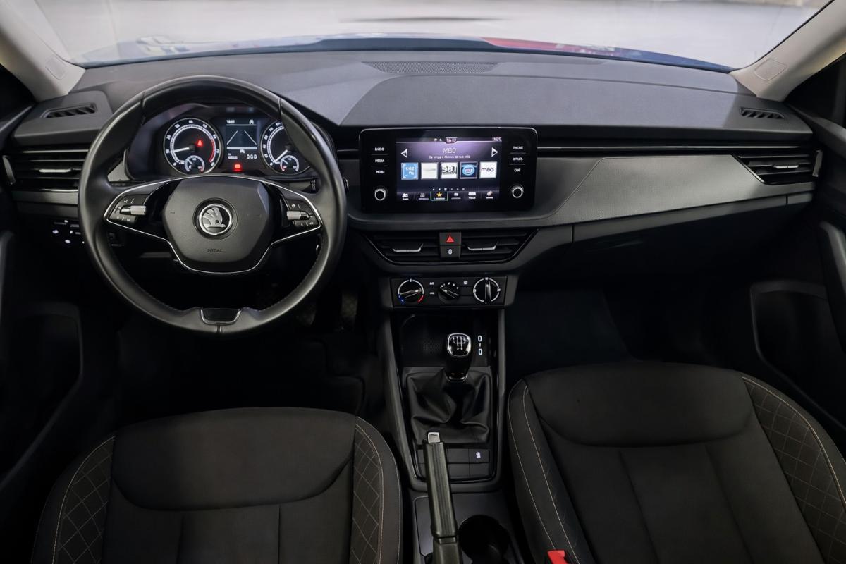 skoda-kamiq-2023-gasolina-999cc