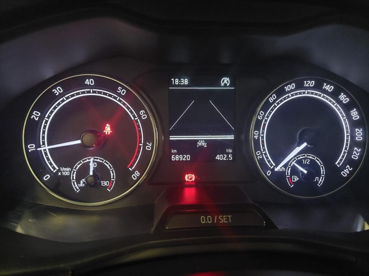 skoda-kamiq-2023-gasolina-999cc
