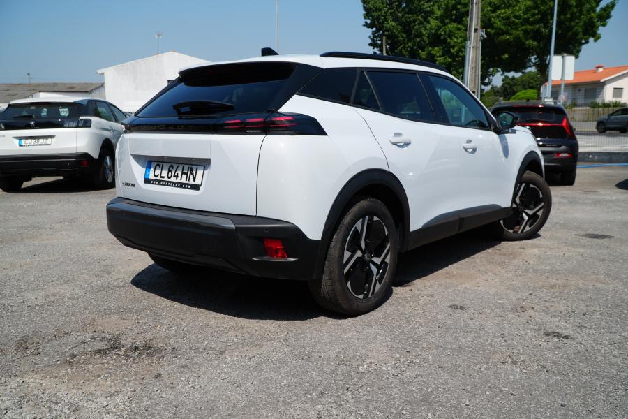 peugeot-e-2008-2025-eletrico-0cc