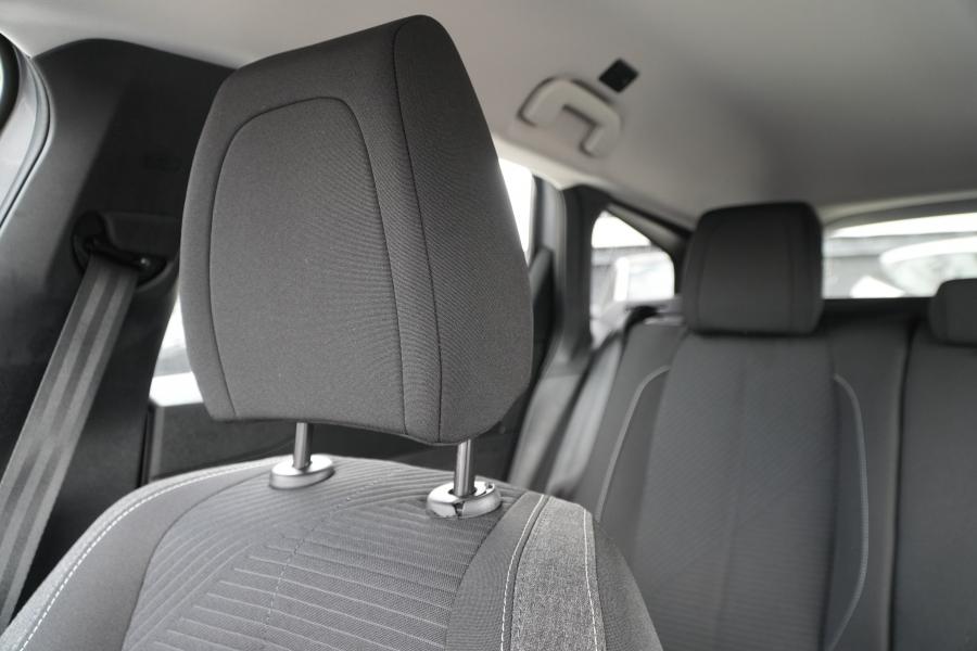 peugeot-308-sw-2023-gasolina-1199cc