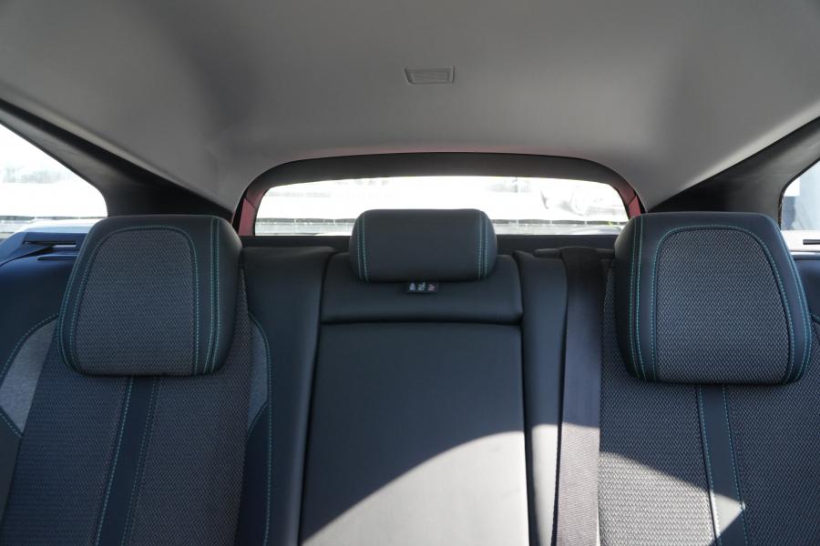 peugeot-308-sw-2023-gasolina-1199cc
