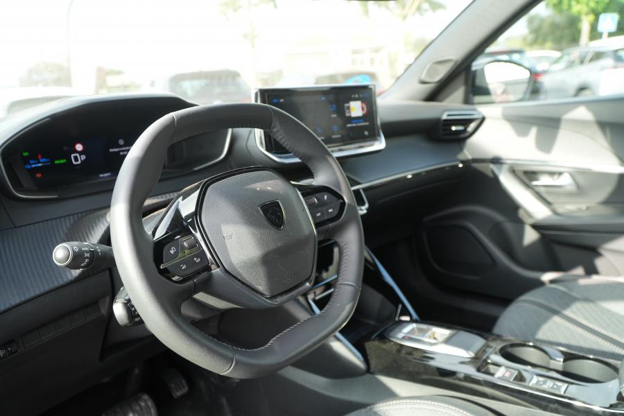 peugeot-e-2008-2025-eletrico-0cc
