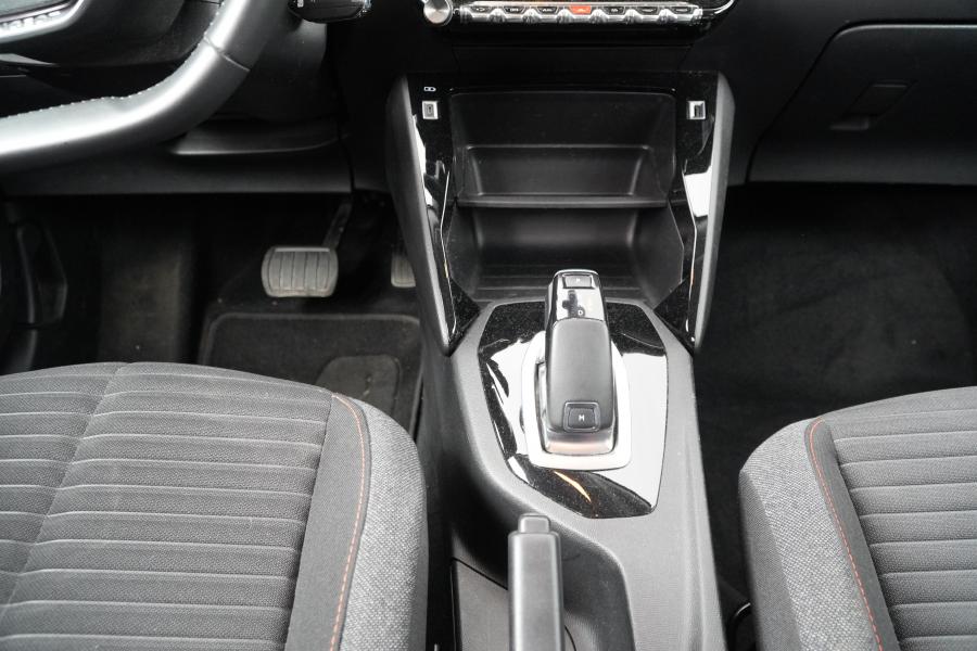 peugeot-2008-2021-gasolina-1199cc