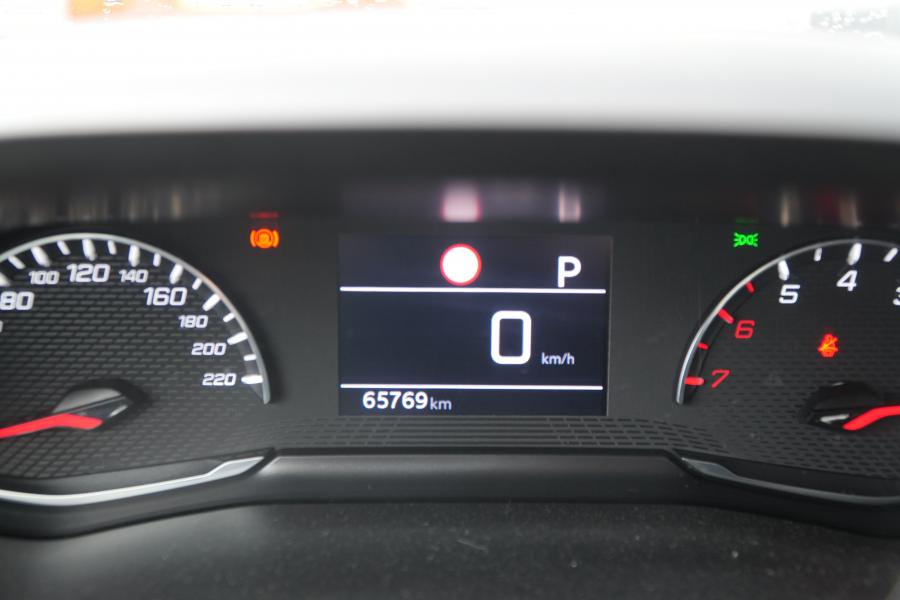 peugeot-2008-2021-gasolina-1199cc