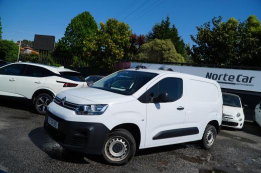 citroen-berlingo-2023-diesel-1499cc