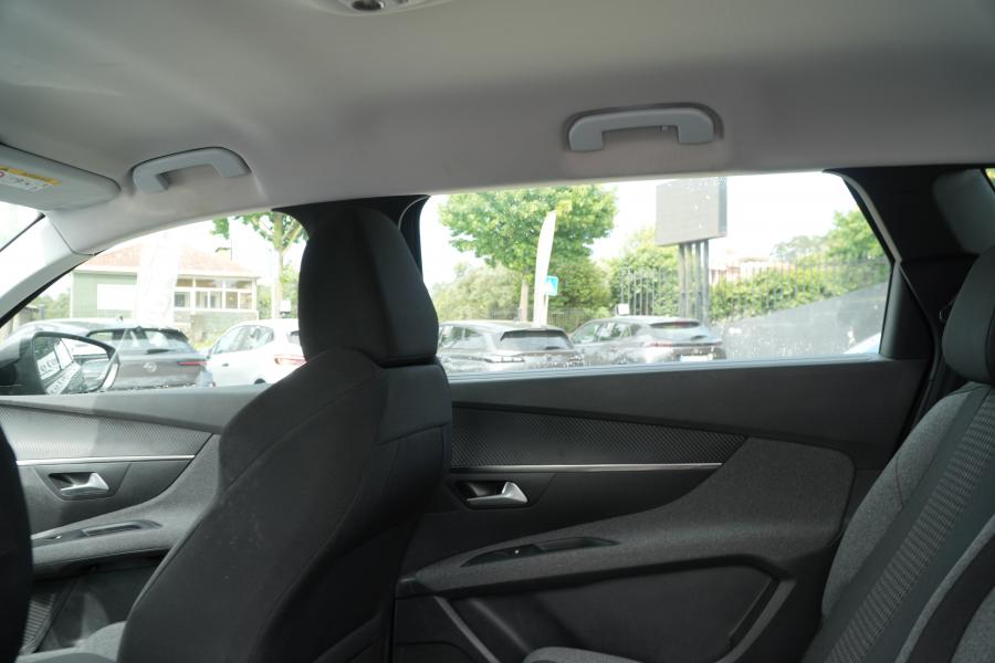 peugeot-5008-2022-gasolina-1199cc