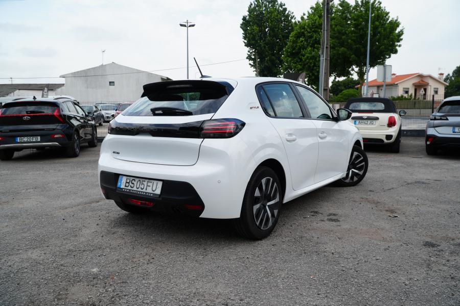 peugeot-208-2025-gasolina-1199cc